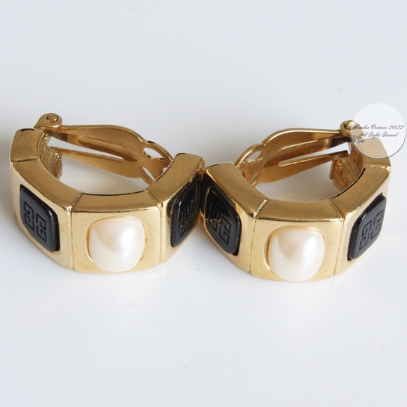 Givenchy Earrings Embossed Logo Stone Faux Pearl Gold Metal Clip Style Vintage - Picture 8 of 12